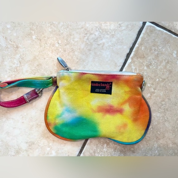 Y2K Undeebandz Tiedye Wristlet - Picture 3 of 7